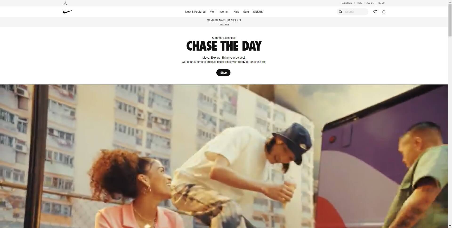 website header design example- Nike.