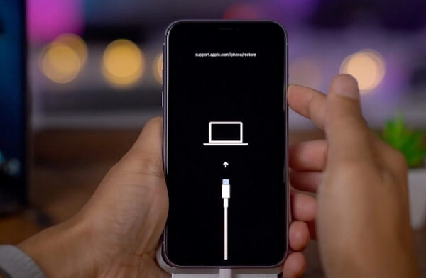 iphone 11 bloqué sur le logo apple