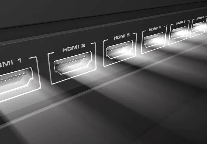 Lightning HDMI-sovitin ja HDMI-kaapeli