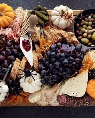 halloween charcuterie board