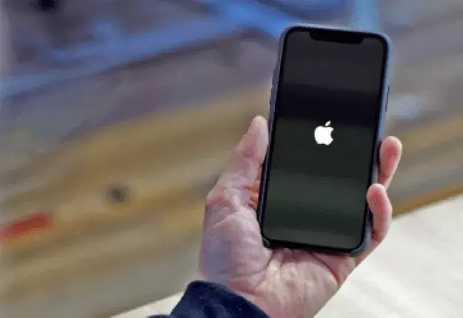 iphone bhfostú ar lógó apple