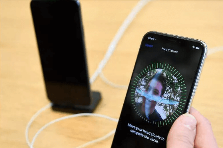 face ID iPhone demo