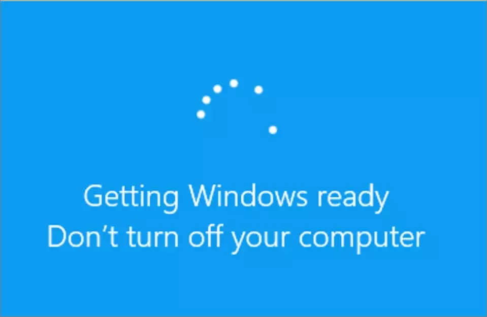 Mijn pc blijft bezig met het voorbereiden van Windows. Sluit de computer niet af